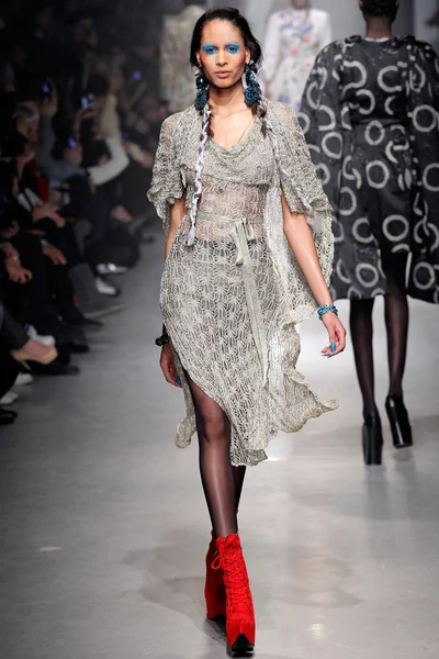 Look 34